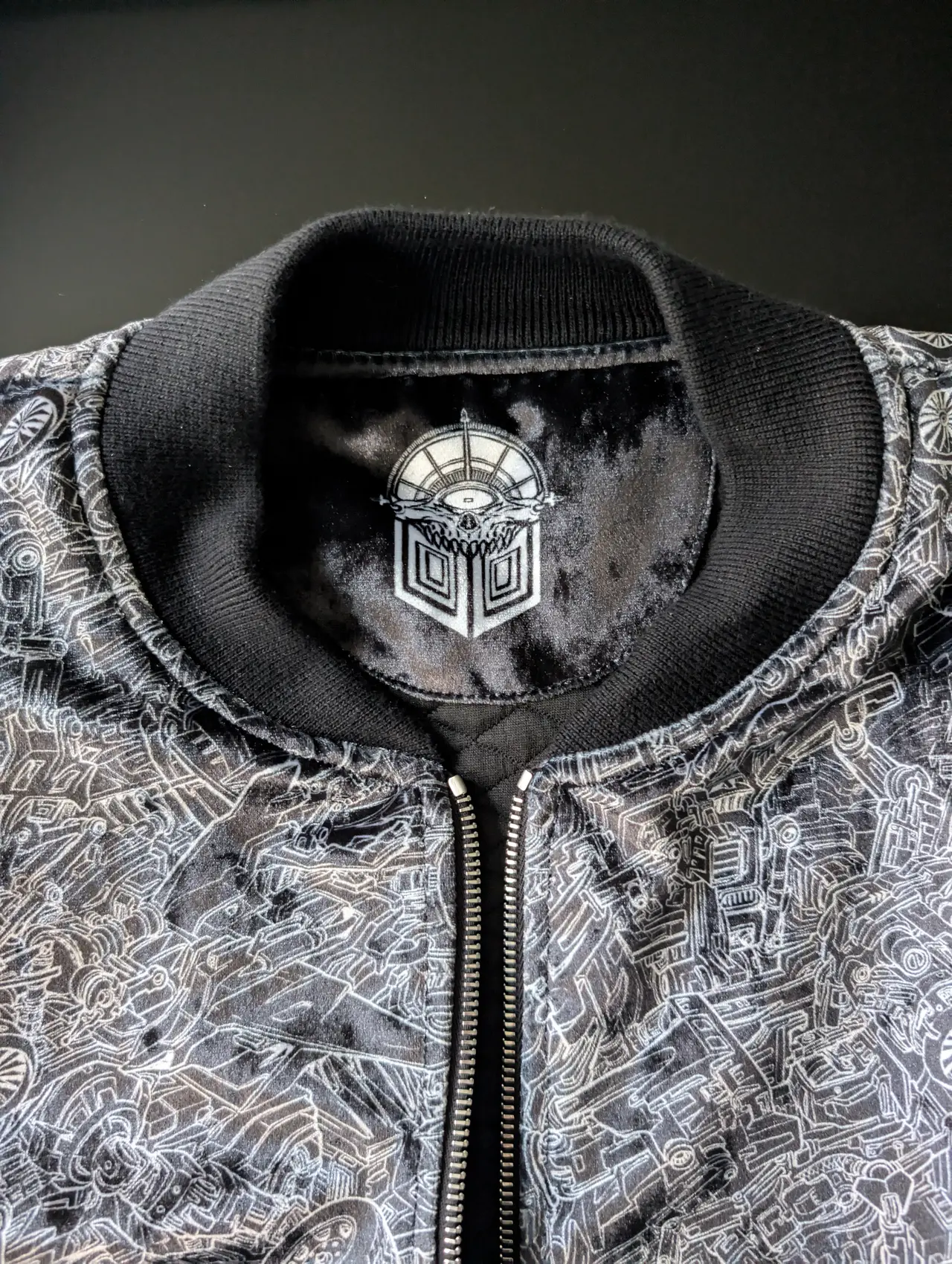 PXL_20241015_204728273.RAW-01.COVER